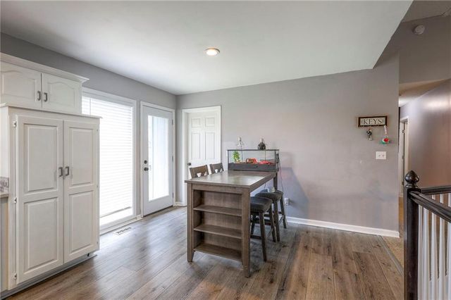 10624 N Wallace Avenue, Kansas City, MO 64157