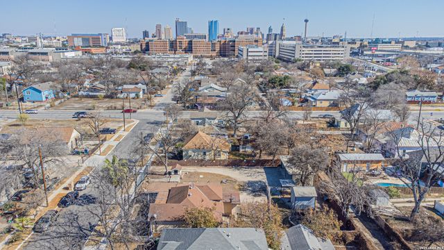 1518 W Travis St, San Antonio, TX 78207