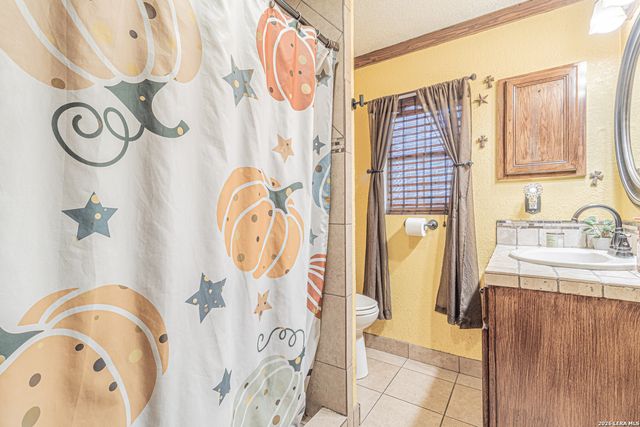 1518 W Travis St, San Antonio, TX 78207