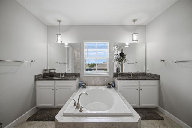 11419 SUNBURST MARBLE ROAD, Riverview, FL 33579
