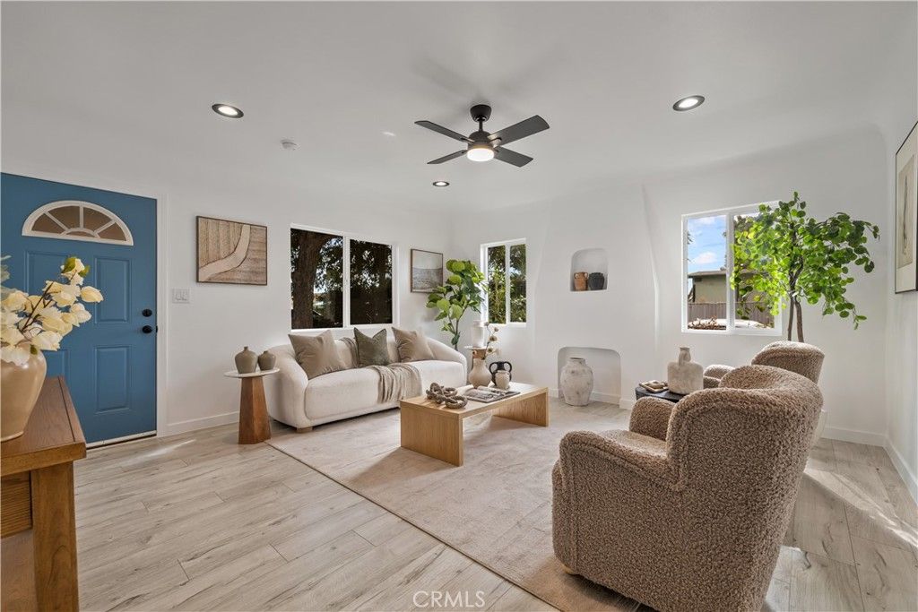 363 W Spruce Street W, Compton, CA 90220 — photo 5