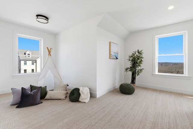 22 Mount Zion Road, Melrose, MA 02176
