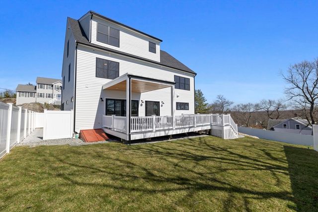 22 Mount Zion Road, Melrose, MA 02176