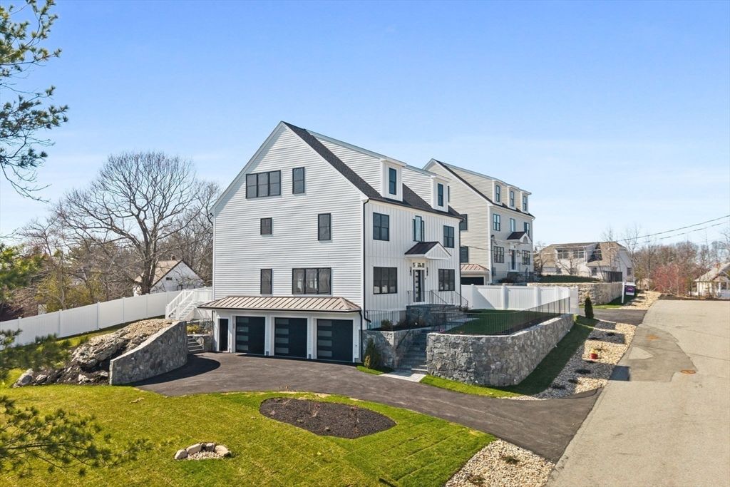 22 Mount Zion Road, Melrose, MA 02176