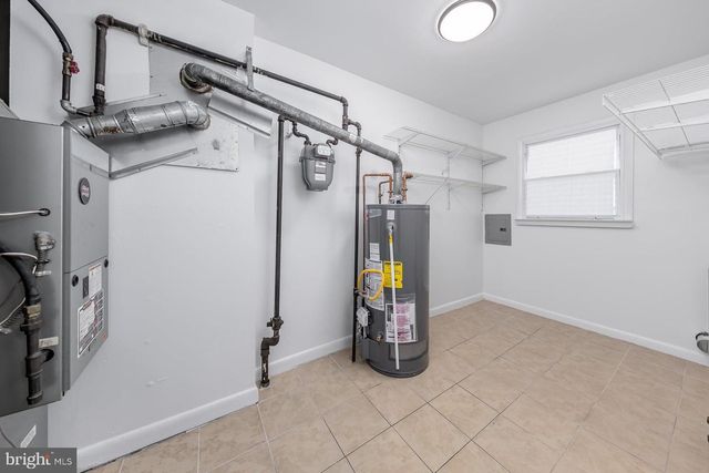 403 BERGEN ST, Gloucester City, NJ 08030