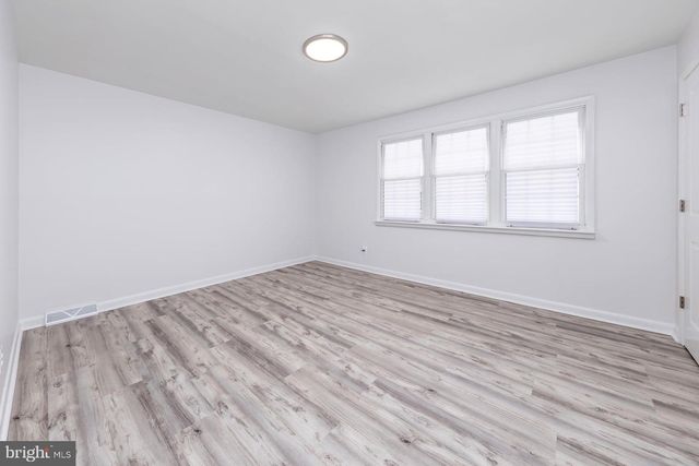 403 BERGEN ST, Gloucester City, NJ 08030