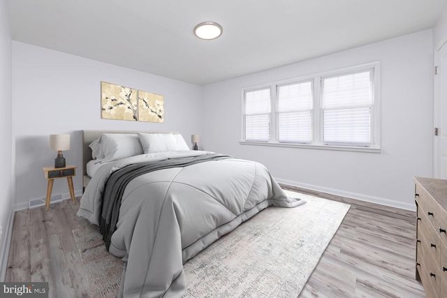 403 BERGEN ST, Gloucester City, NJ 08030