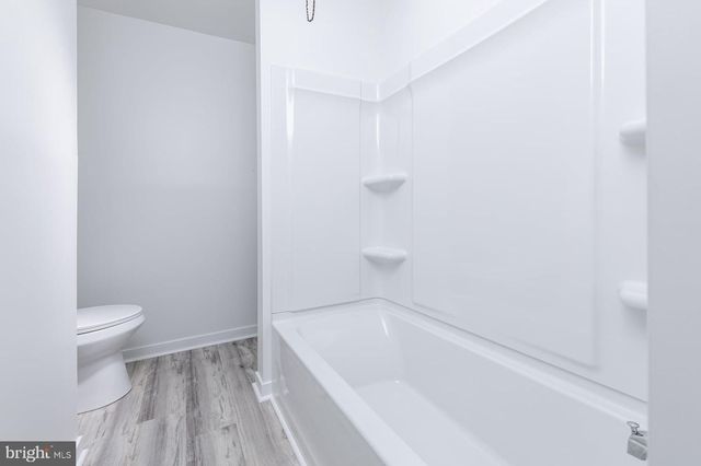 403 BERGEN ST, Gloucester City, NJ 08030