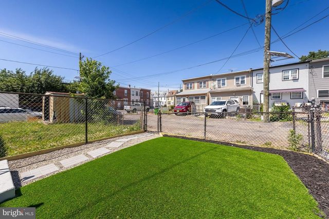 403 BERGEN ST, Gloucester City, NJ 08030