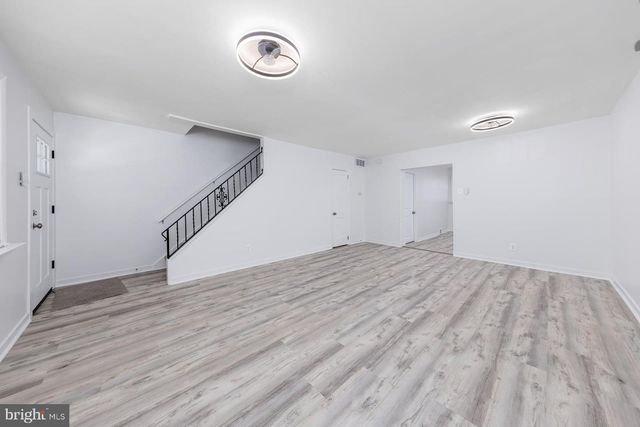 403 BERGEN ST, Gloucester City, NJ 08030