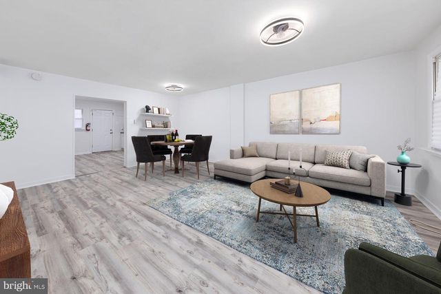 403 BERGEN ST, Gloucester City, NJ 08030