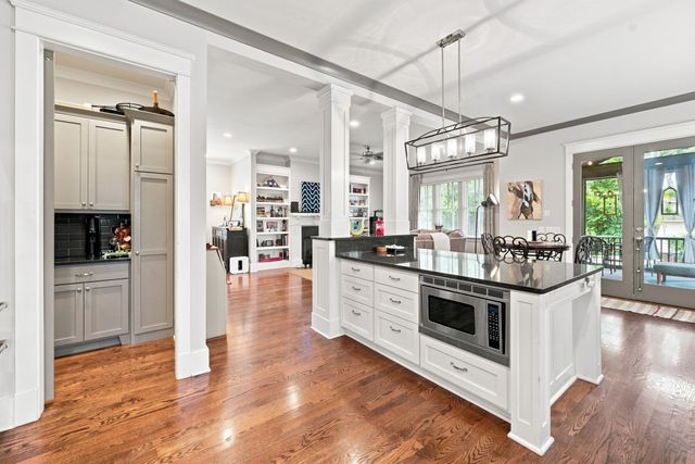 2511 Natchez Trce, Nashville, TN 37212