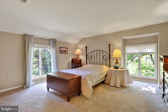 637 SCENIC DR, Bernville, PA 19506