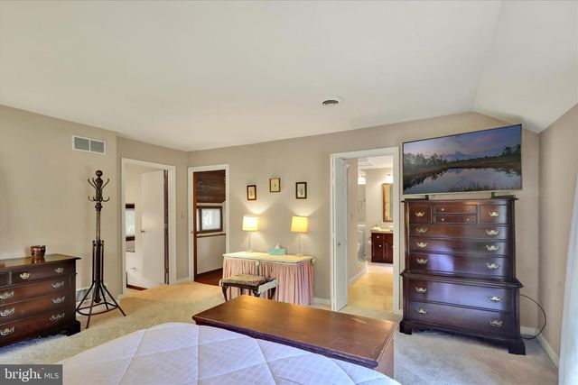 637 SCENIC DR, Bernville, PA 19506
