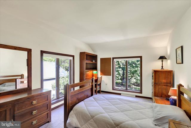 637 SCENIC DR, Bernville, PA 19506