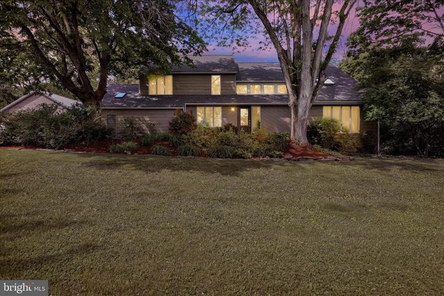 637 SCENIC DR, Bernville, PA 19506
