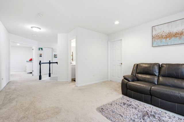 12404 S Blue Water Parkway, Plainfield, IL 60585