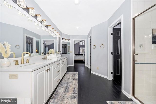 579 BOBCAT DR, Berkeley Springs, WV 25411