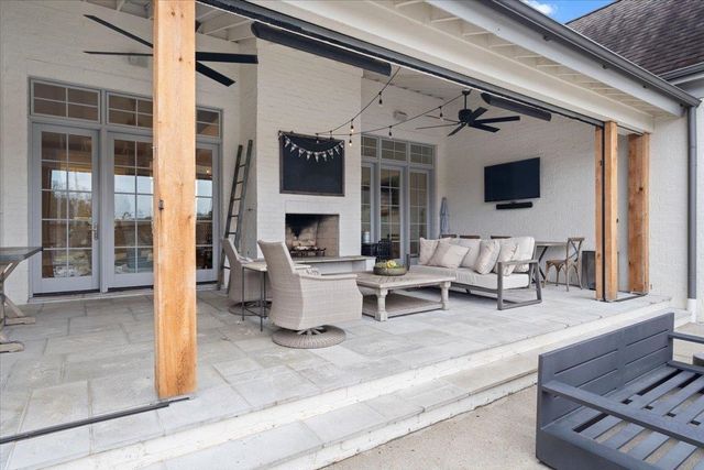 3197 CHAPEL WOODS CV, Germantown, TN 38139