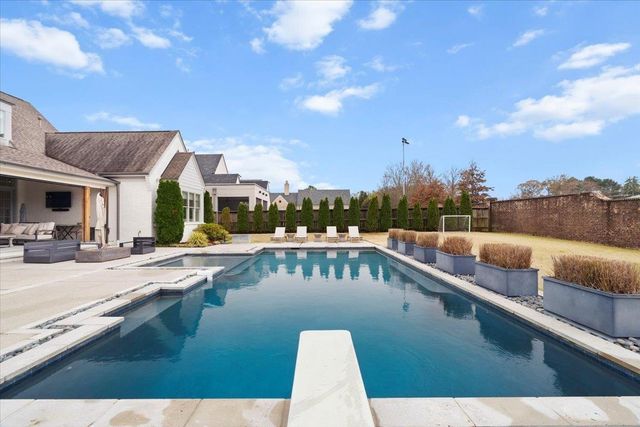 3197 CHAPEL WOODS CV, Germantown, TN 38139