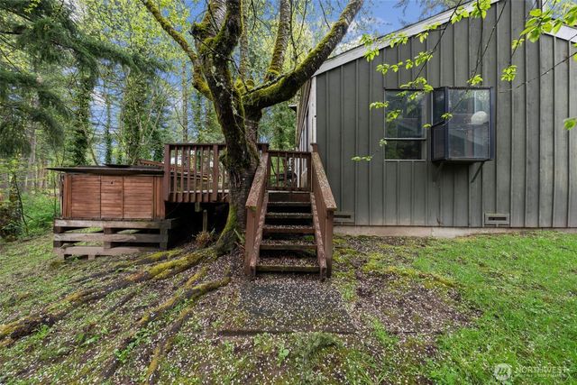 611 208th Avenue SE, Sammamish, WA 98074