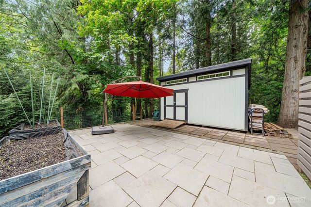 7337 151st Avenue NE, Redmond, WA 98052