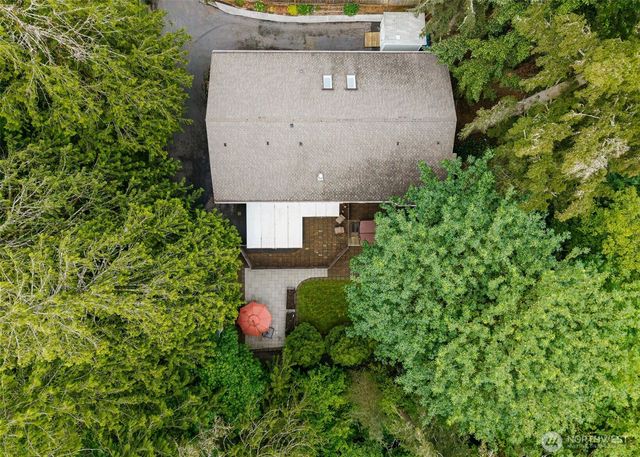 7337 151st Avenue NE, Redmond, WA 98052