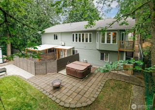 7337 151st Avenue NE, Redmond, WA 98052