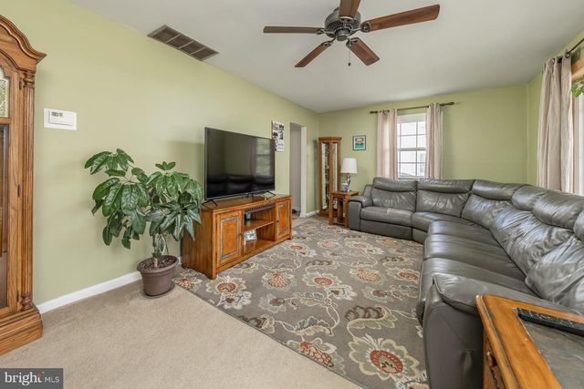 1073 HARKER AVE, West Deptford, NJ 08096