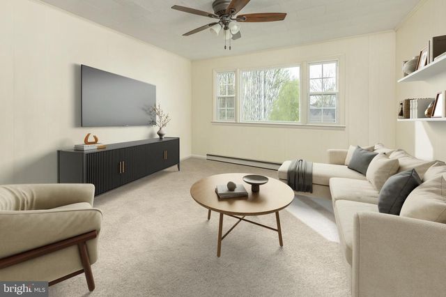 1073 HARKER AVE, West Deptford, NJ 08096