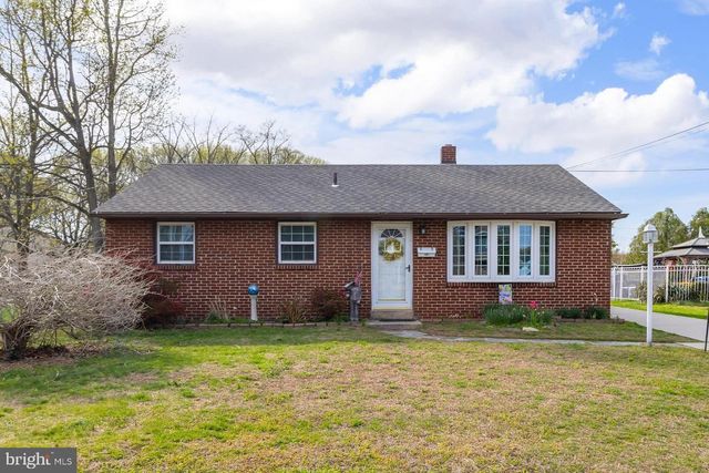 1073 HARKER AVE, West Deptford, NJ 08096