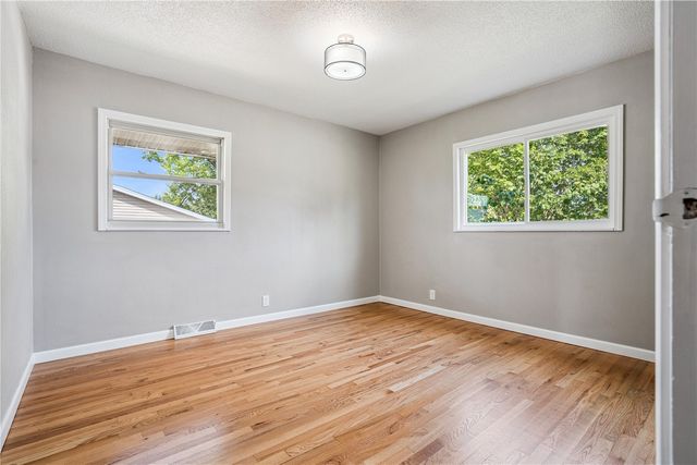 4417 Twin Pine Drive NE, Cedar Rapids, IA 52402