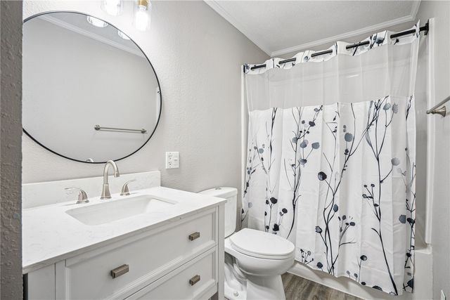 4417 Twin Pine Drive NE, Cedar Rapids, IA 52402