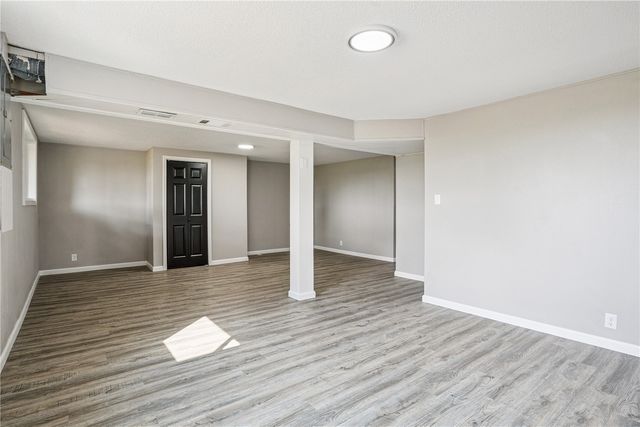 4417 Twin Pine Drive NE, Cedar Rapids, IA 52402