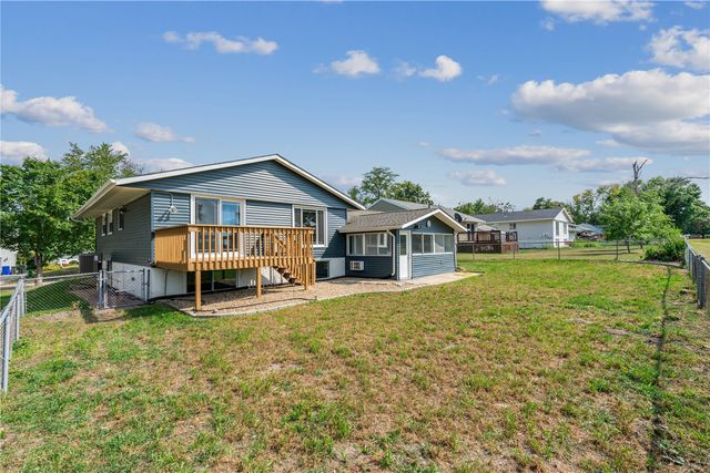 4417 Twin Pine Drive NE, Cedar Rapids, IA 52402