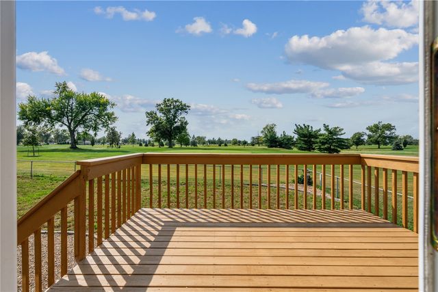 4417 Twin Pine Drive NE, Cedar Rapids, IA 52402