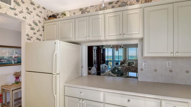 777 JOHN RINGLING BOULEVARD 32, Sarasota, FL 34236