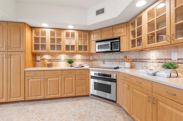 1695 PINELLAS BAYWAY S D1, Tierra Verde, FL 33715