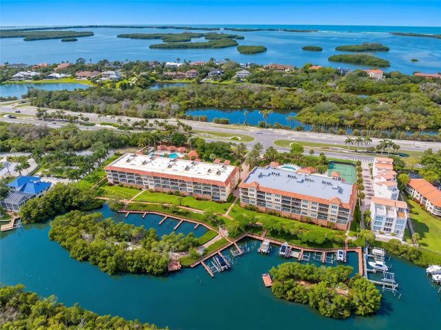 1695 PINELLAS BAYWAY S D1, Tierra Verde, FL 33715