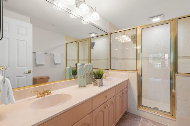 1695 PINELLAS BAYWAY S D1, Tierra Verde, FL 33715