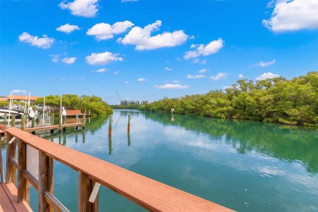1695 PINELLAS BAYWAY S D1, Tierra Verde, FL 33715