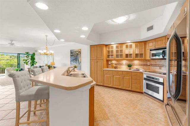 1695 PINELLAS BAYWAY S D1, Tierra Verde, FL 33715