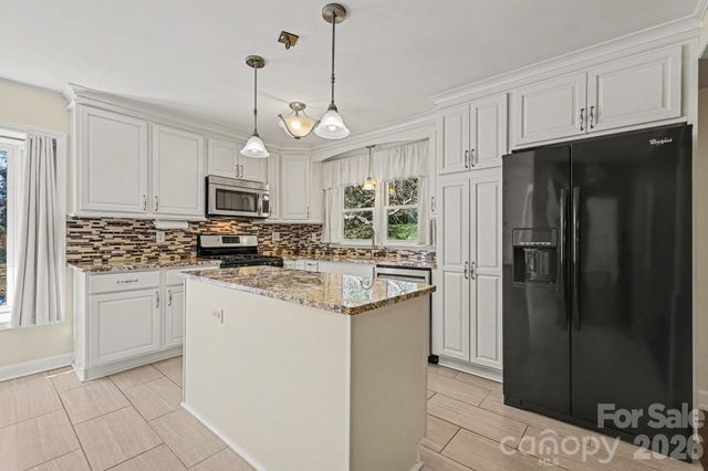 602 Mcadenville Road, Belmont, NC 28012