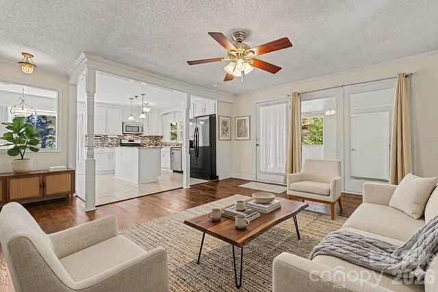 602 Mcadenville Road, Belmont, NC 28012