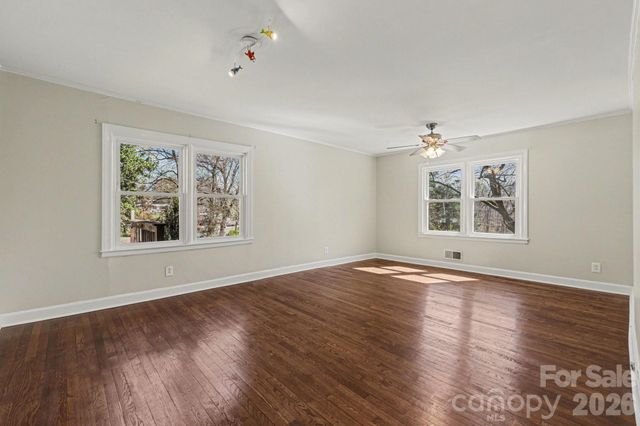 602 Mcadenville Road, Belmont, NC 28012