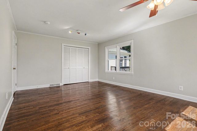 602 Mcadenville Road, Belmont, NC 28012