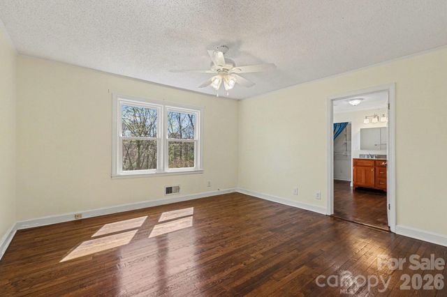 602 Mcadenville Road, Belmont, NC 28012