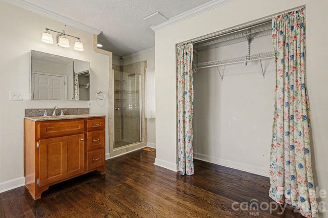 602 Mcadenville Road, Belmont, NC 28012