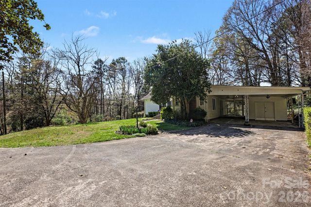 602 Mcadenville Road, Belmont, NC 28012