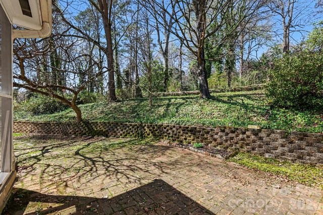 602 Mcadenville Road, Belmont, NC 28012